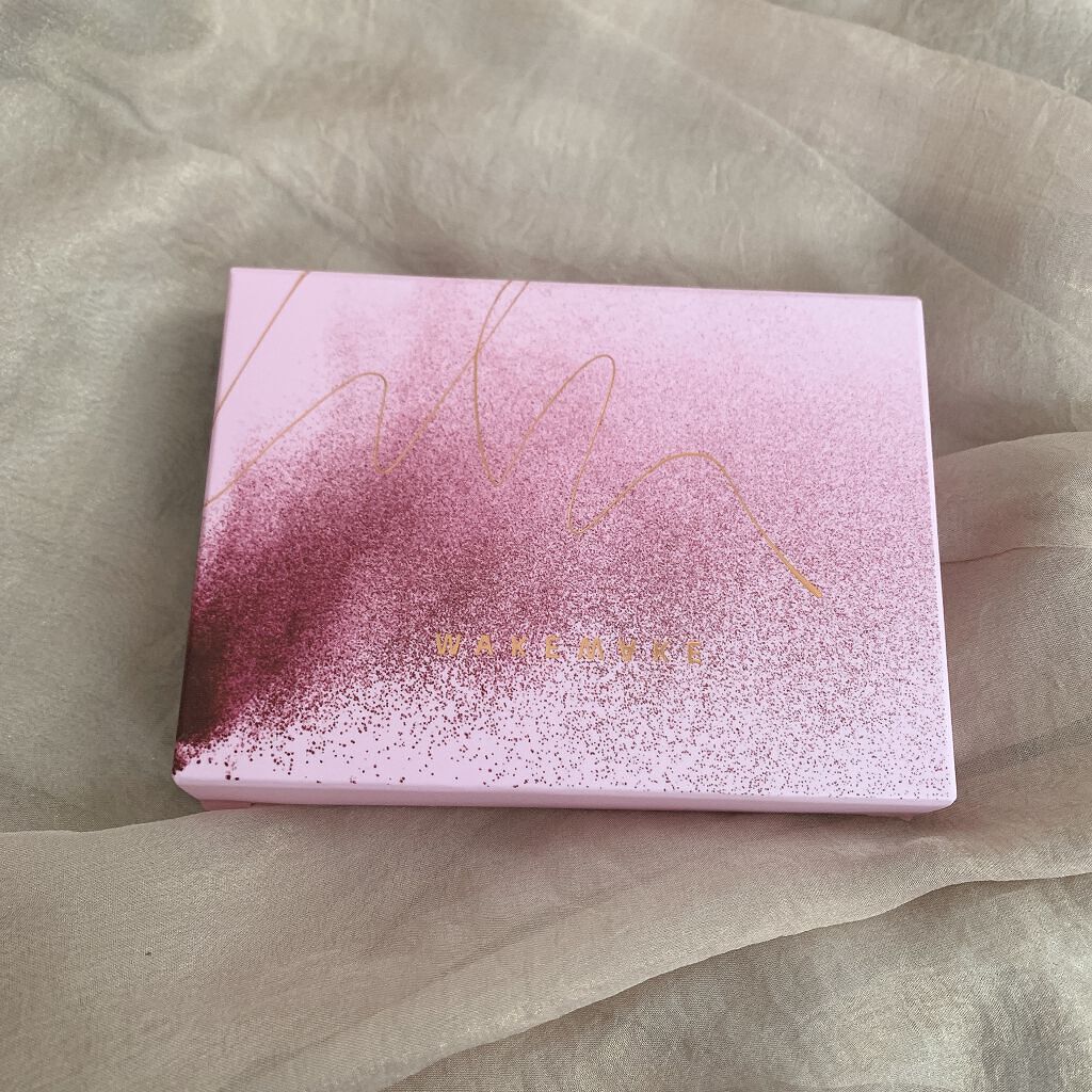 ソフトブラーリングアイパレット/wakemake/アイシャドウパレットを使ったクチコミ(4枚目)