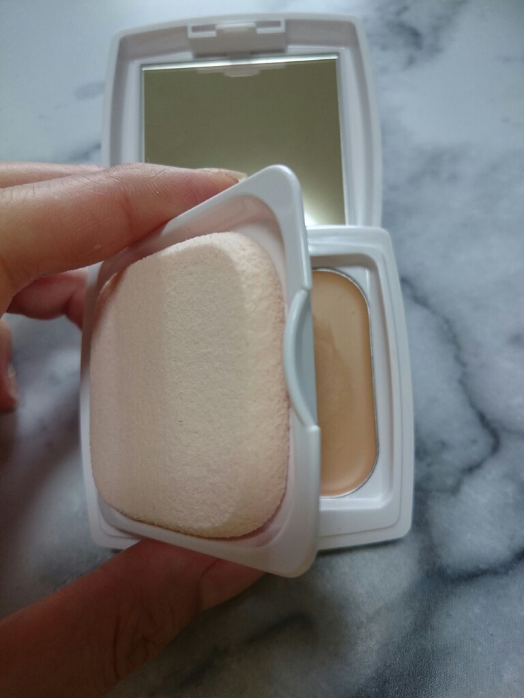 エッセンスBBパクト/CEZANNE/BBクリームを使ったクチコミ（2枚目）