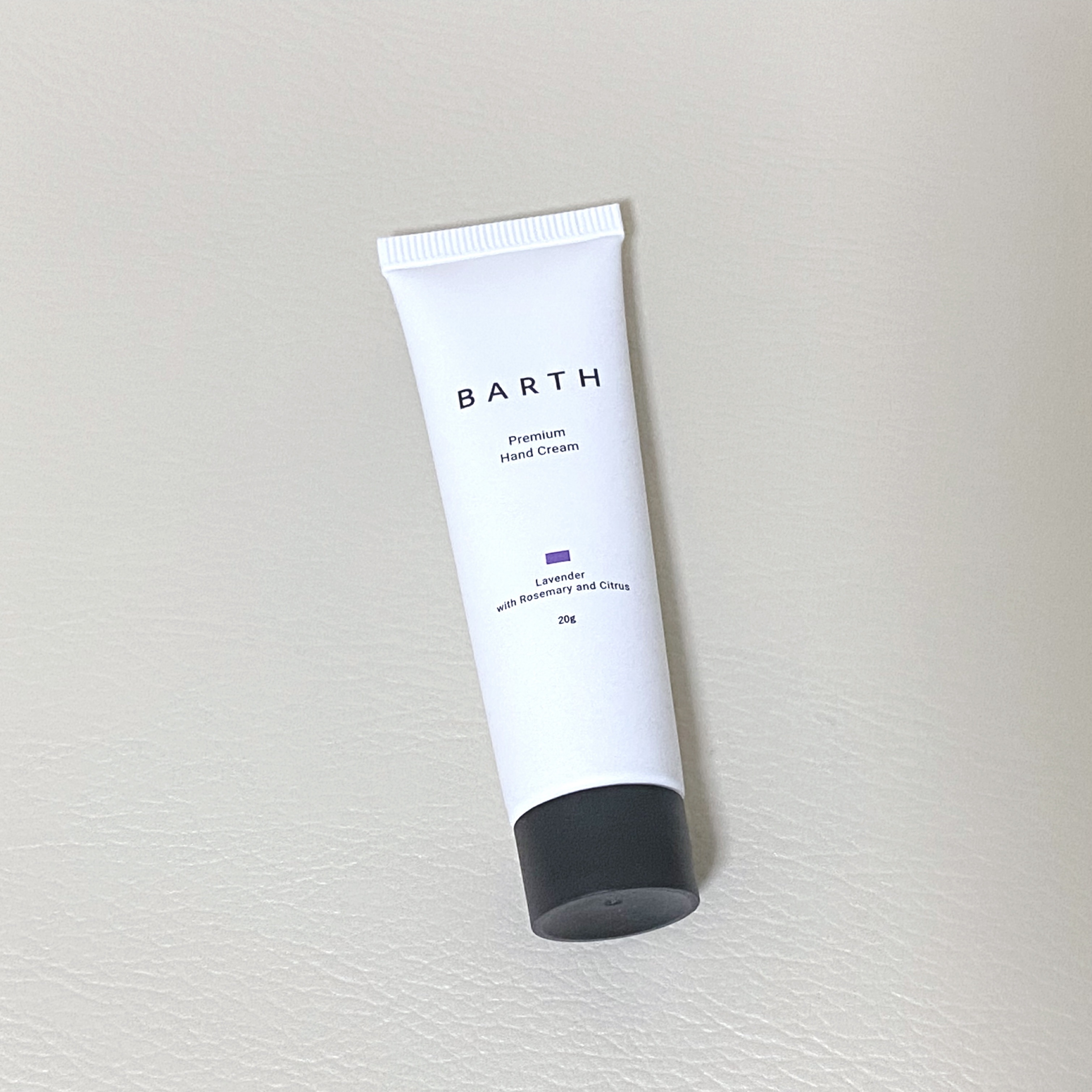 プレミアムハンドクリーム ラベンター/BARTH/ハンドクリームを使ったクチコミ（1枚目）