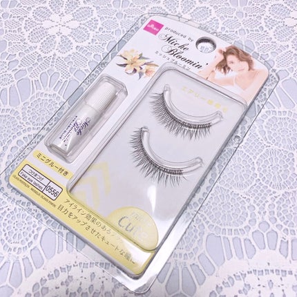 DAISO つけまつげのクチコミ「お気に入りのつけま、
ダイソー ミッシュブルーミン
リニューアルしたみたいで、グルー付きに!.....」(1枚目)