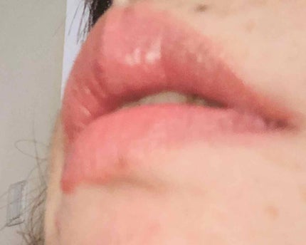 ラスティンググロスリップ/CEZANNE/口紅を使ったクチコミ(4枚目)