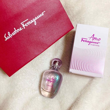 【Salvatore Ferragamo】
🌸アモ フェラガモ フラワフル🌸
100ml  ￥17380
評価：⭐️⭐️⭐️⭐️⭐️

私が愛用している香水です。
とにかくいい匂い！！！大人の女性って感