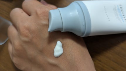 ヒアルーシカ ウォーターフィット サンセラム/SKIN1004/日焼け止めローションを使ったクチコミ(2枚目)