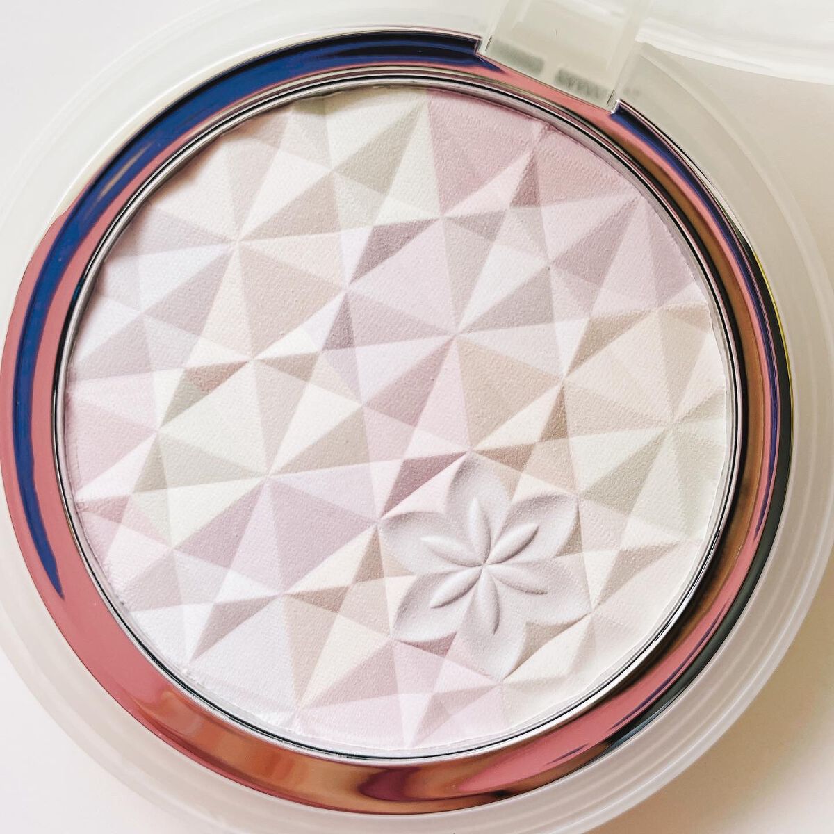 ＡＱ　オーラ リフレクター/DECORTÉ/プレストパウダーを使ったクチコミ（1枚目）