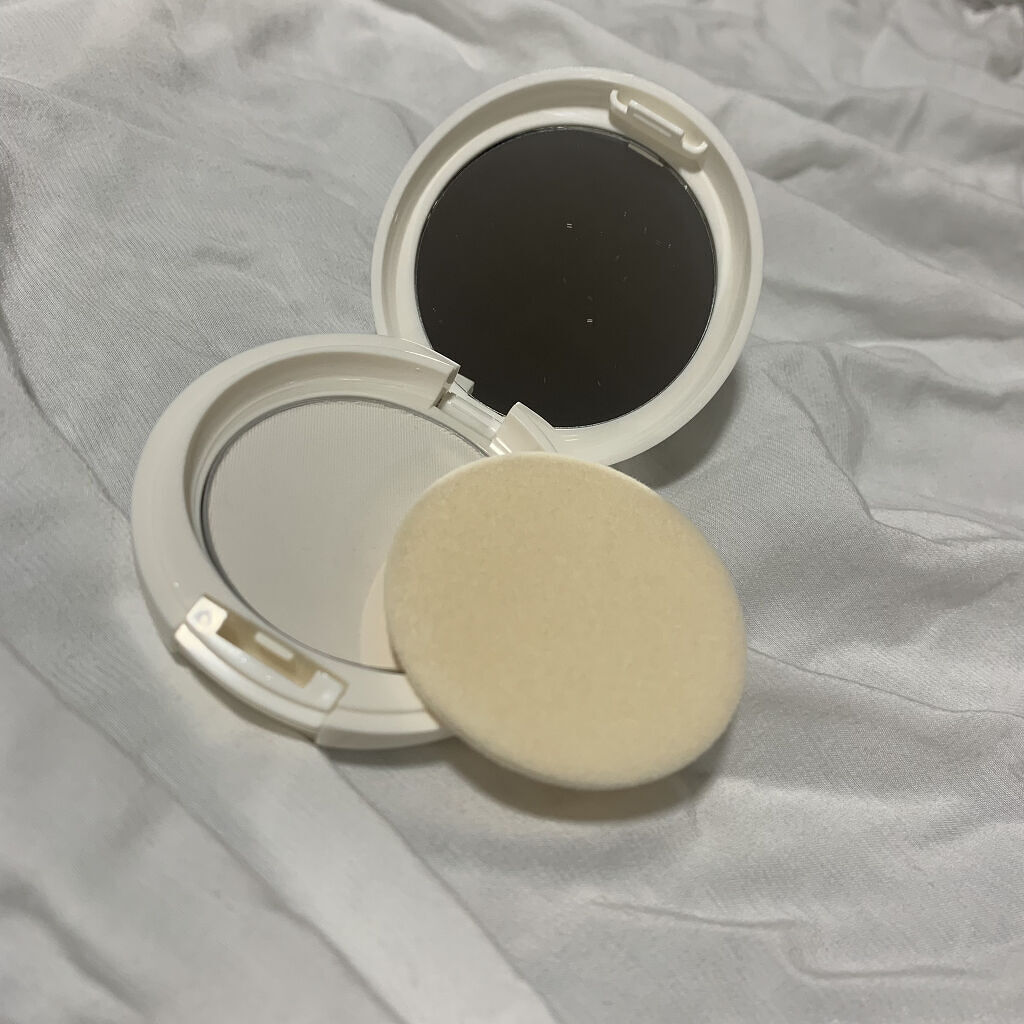 アクメディカ 薬用 フェイスパウダー クリア N/ナリスアップ/プレストパウダーを使ったクチコミ（2枚目）