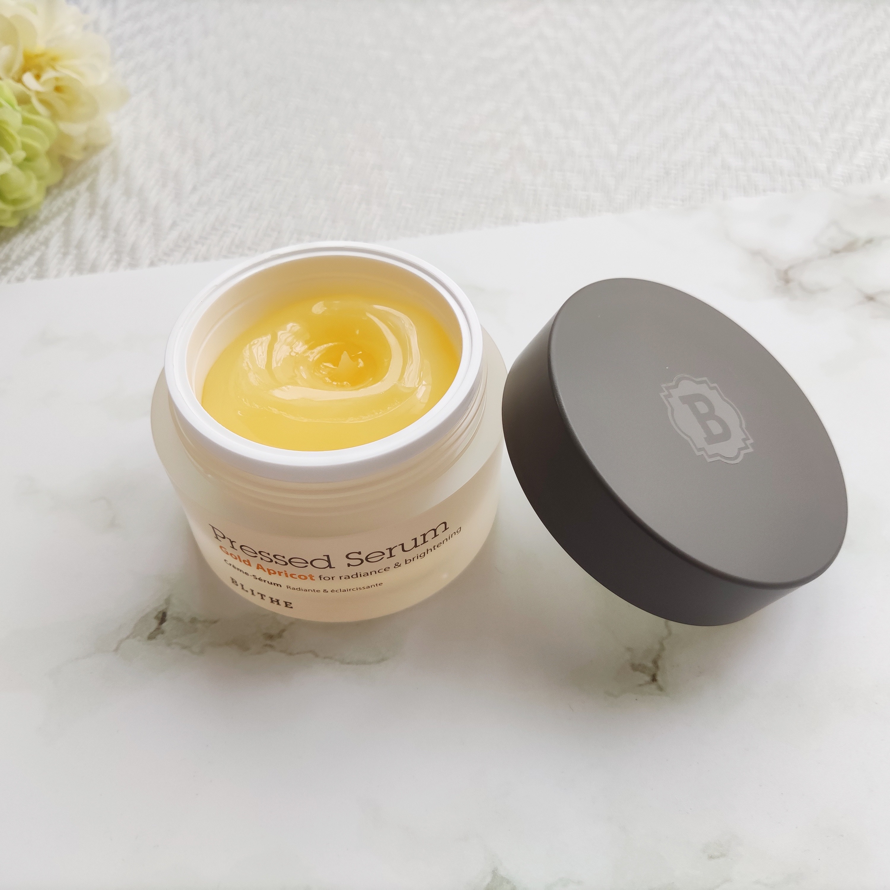 Pressed Serum Gold Apricot/BLITHE/美容液を使ったクチコミ（3枚目）