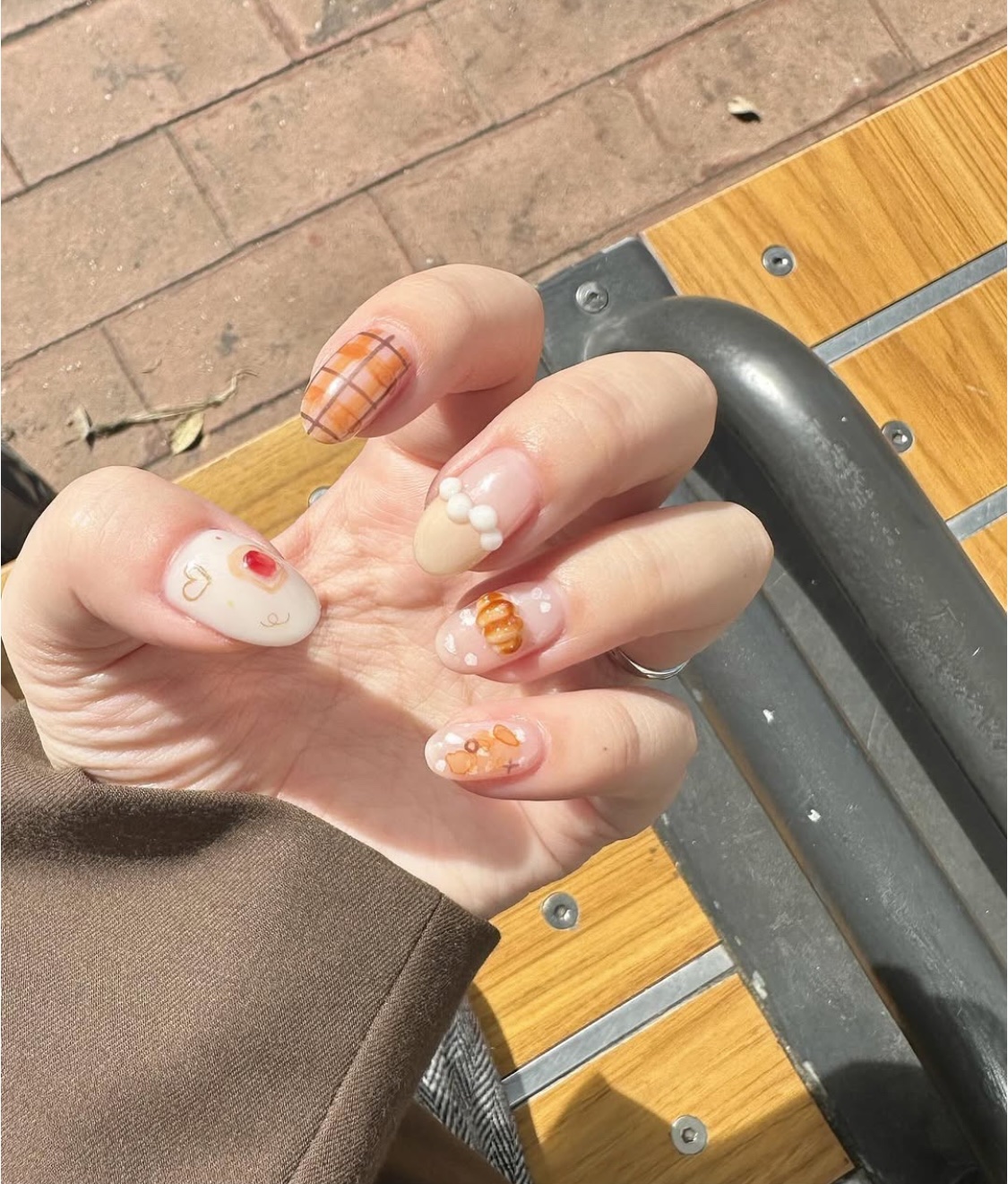 パン屋さんみたいなネイル🥐

自分へのネイルデザイン備忘録💅


#ジェルネイル 
#ネイルデザイン
