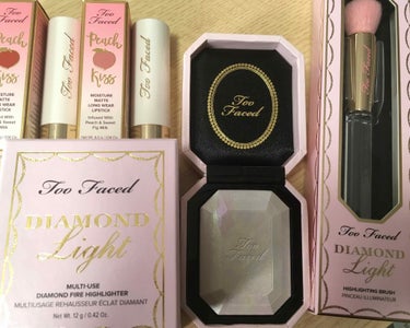 ダイヤモンドライト ハイライター ブラシ/Too Faced/メイクブラシを使ったクチコミ（1枚目）