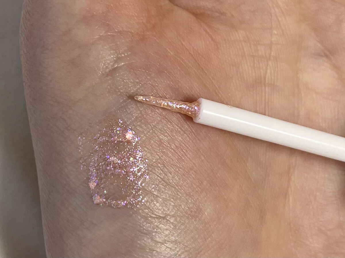 ダイヤモンドシリーズ 星空リキッドアイシャドウ/ZEESEA/リキッドアイシャドウを使ったクチコミ（2枚目）