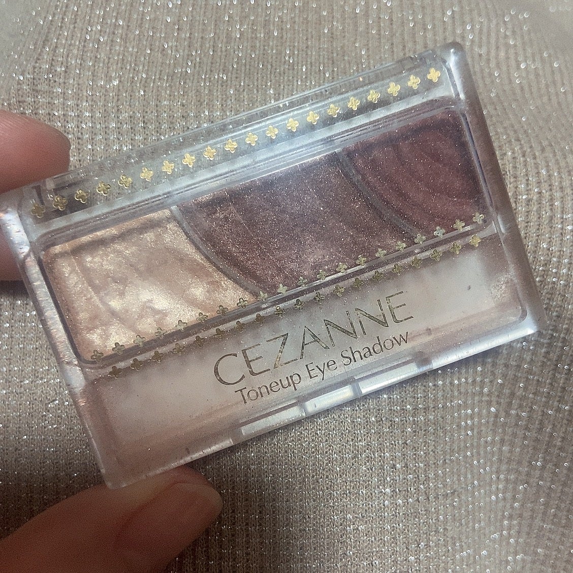 トーンアップアイシャドウ/CEZANNE/アイシャドウパレットを使ったクチコミ(1枚目)