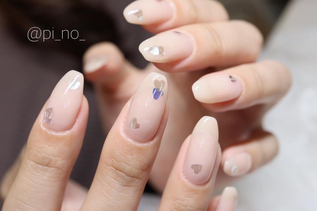 #ナチュラルネイル,#ホロネイル,#シンプルネイル,#ナチュラルカラーネイルのネイルデザイン