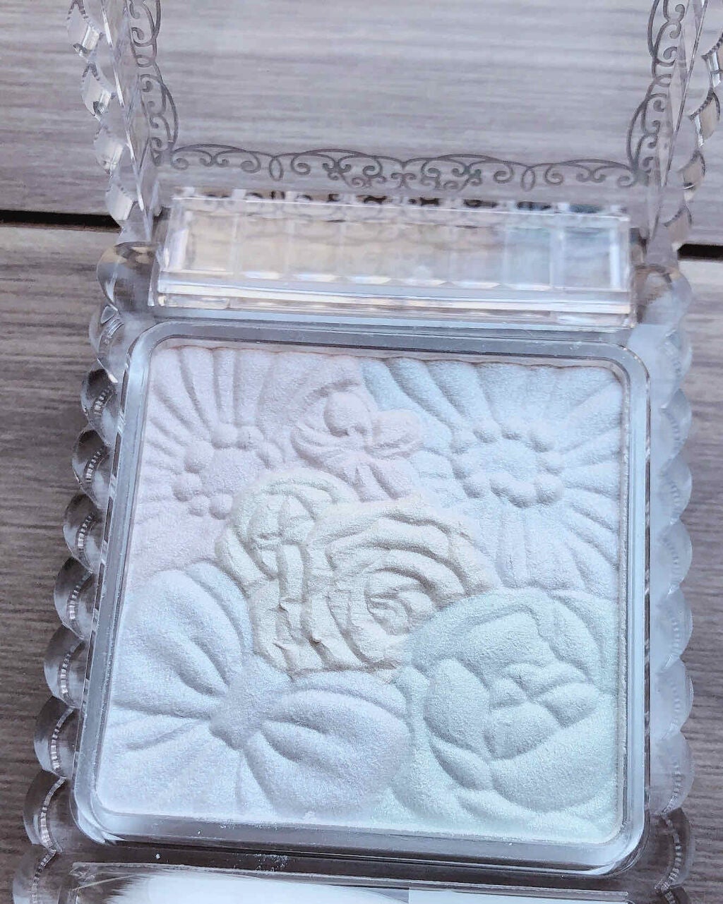 グロウフルールハイライター/キャンメイク/パウダーハイライトを使ったクチコミ(2枚目)