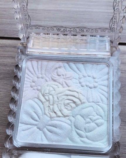 グロウフルールハイライター/キャンメイク/パウダーハイライトを使ったクチコミ(2枚目)