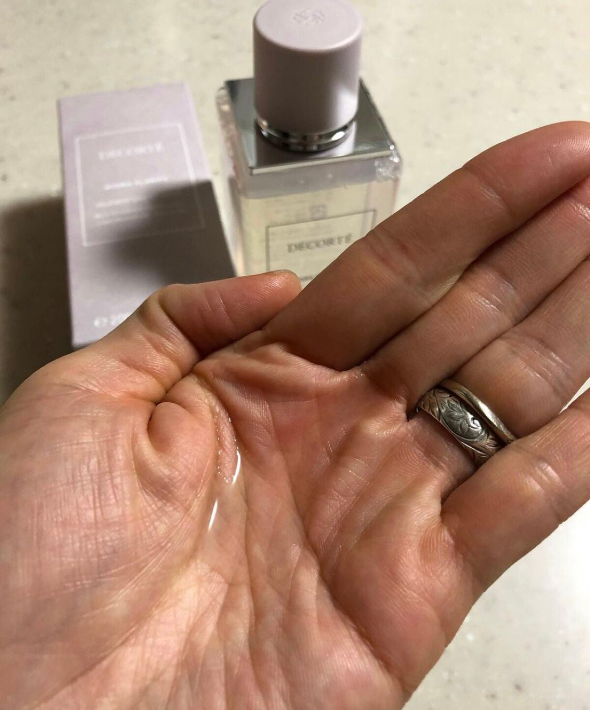 イドラクラリティ 薬用 トリートメント エッセンス ウォーター/DECORTÉ/化粧水を使ったクチコミ(4枚目)