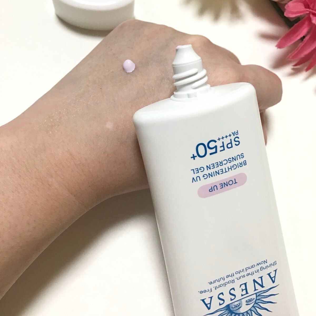 ブライトニングUV ジェル N/アネッサ/化粧下地を使ったクチコミ(4枚目)