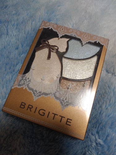 BRIGITTE ピュアキャッツアイシャドウLM