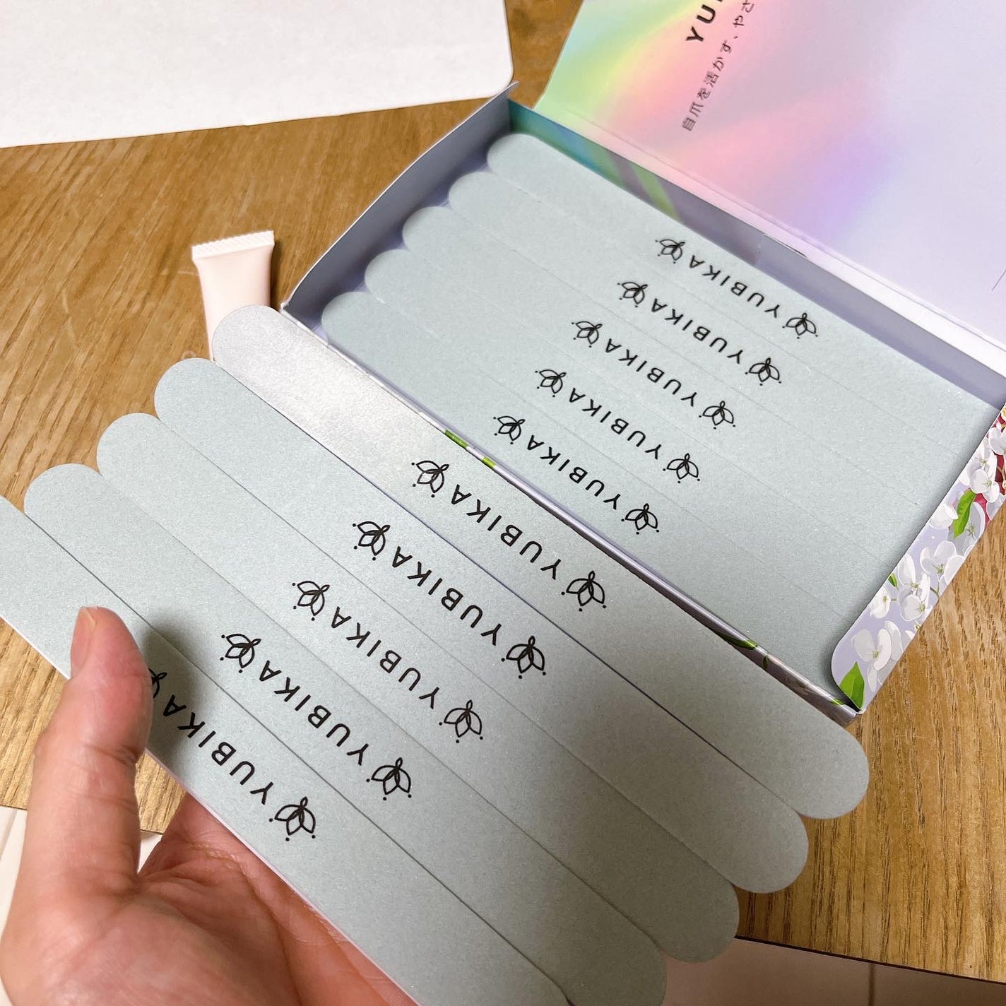 ズボラ主婦。 on LIPS 「おはネイル💅✨一昨日の夜中、急に自爪のお手入れしたい‼️と思い..」(6枚目)