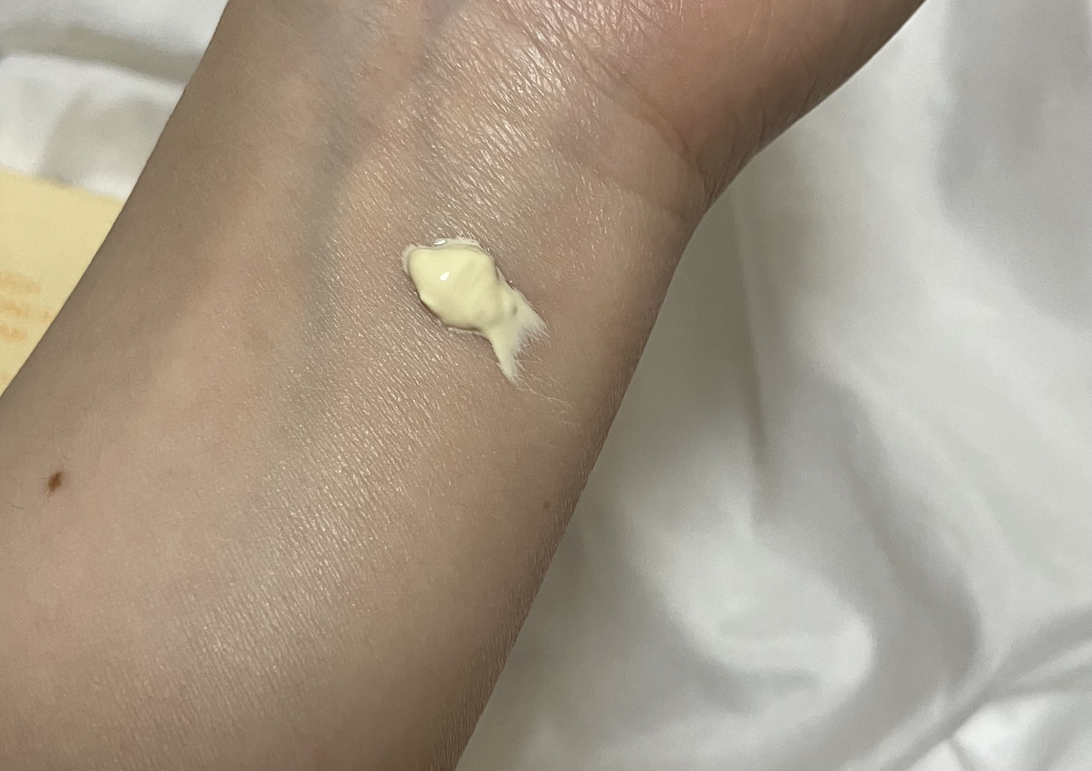 スノートーンフィルターサンクリーム 03 NATURAL YELLOW/Milk Touch/日焼け止めクリームを使ったクチコミ（2枚目）