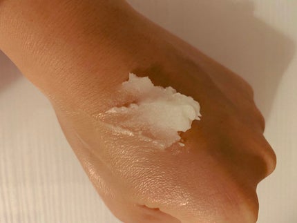 カモマイル サンプチュアス クレンジングバター/THE BODY SHOP/クレンジングバームを使ったクチコミ(2枚目)