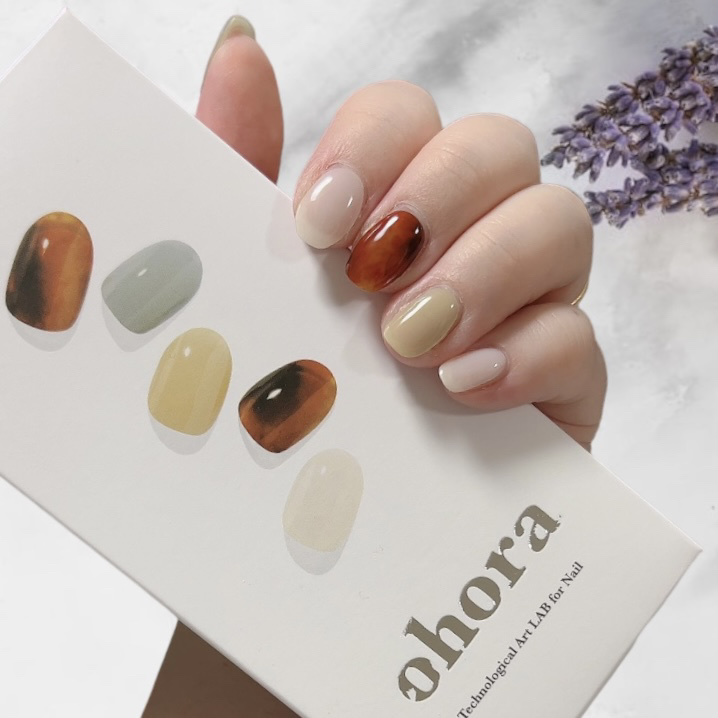 セミキュアジェルネイル（ハンド） ND-300 N Road Trip (Nature collection)/ohora/ネイルシールを使ったクチコミ（2枚目）