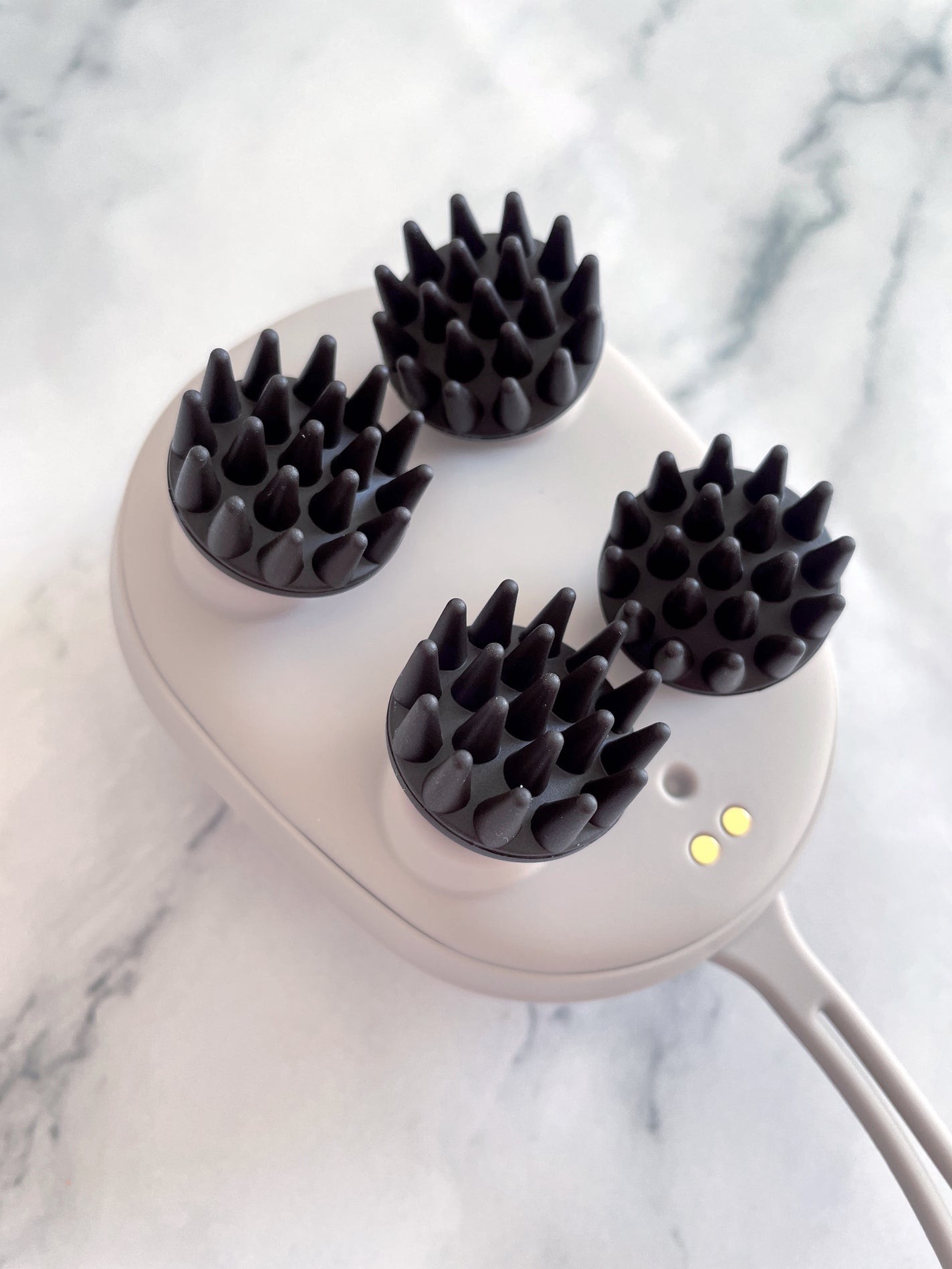 充電式EMSヘッドスパ ミニ/FESTINO/ヘッドマッサージャーを使ったクチコミ(3枚目)