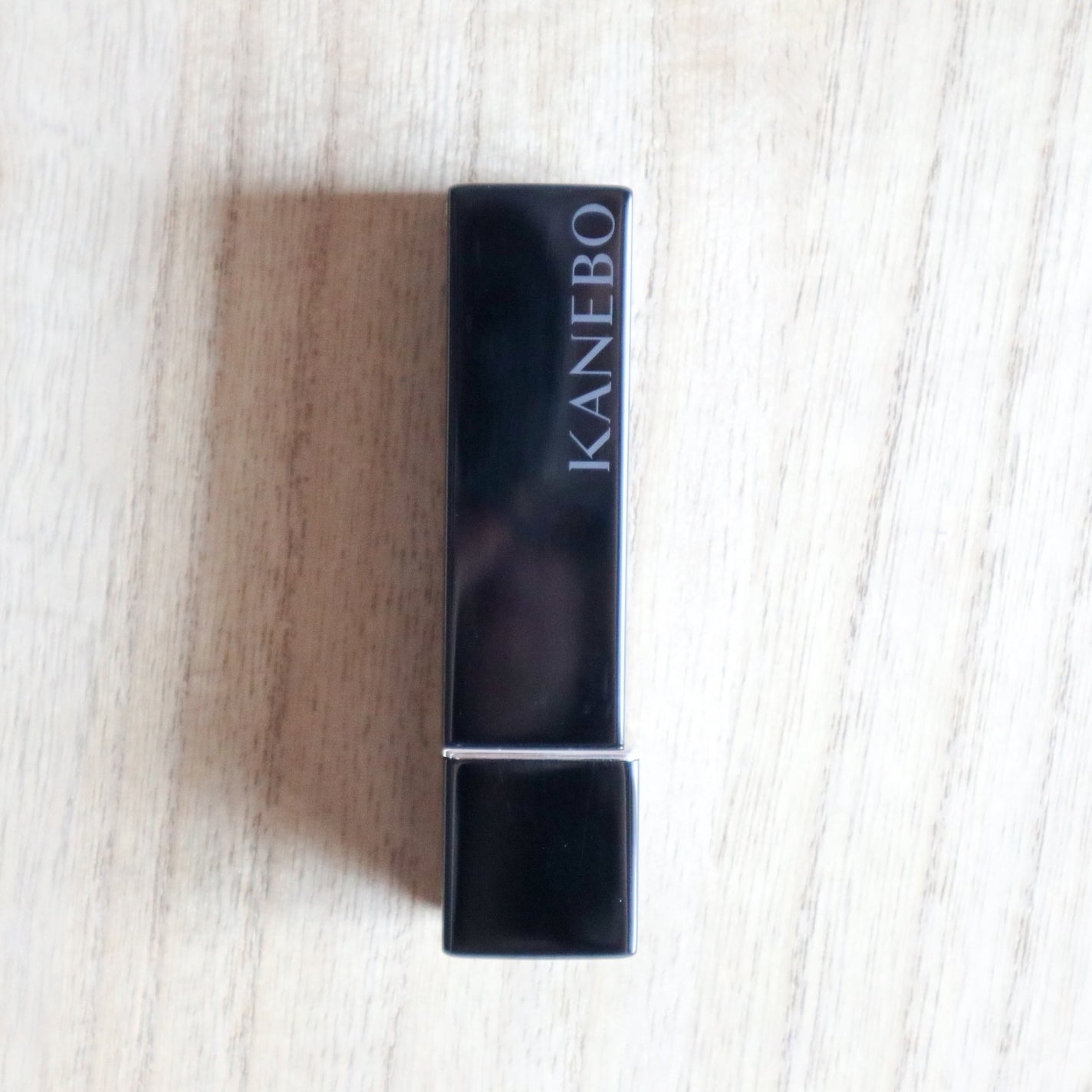 ルージュスターヴァイブラント/KANEBO/口紅を使ったクチコミ(4枚目)