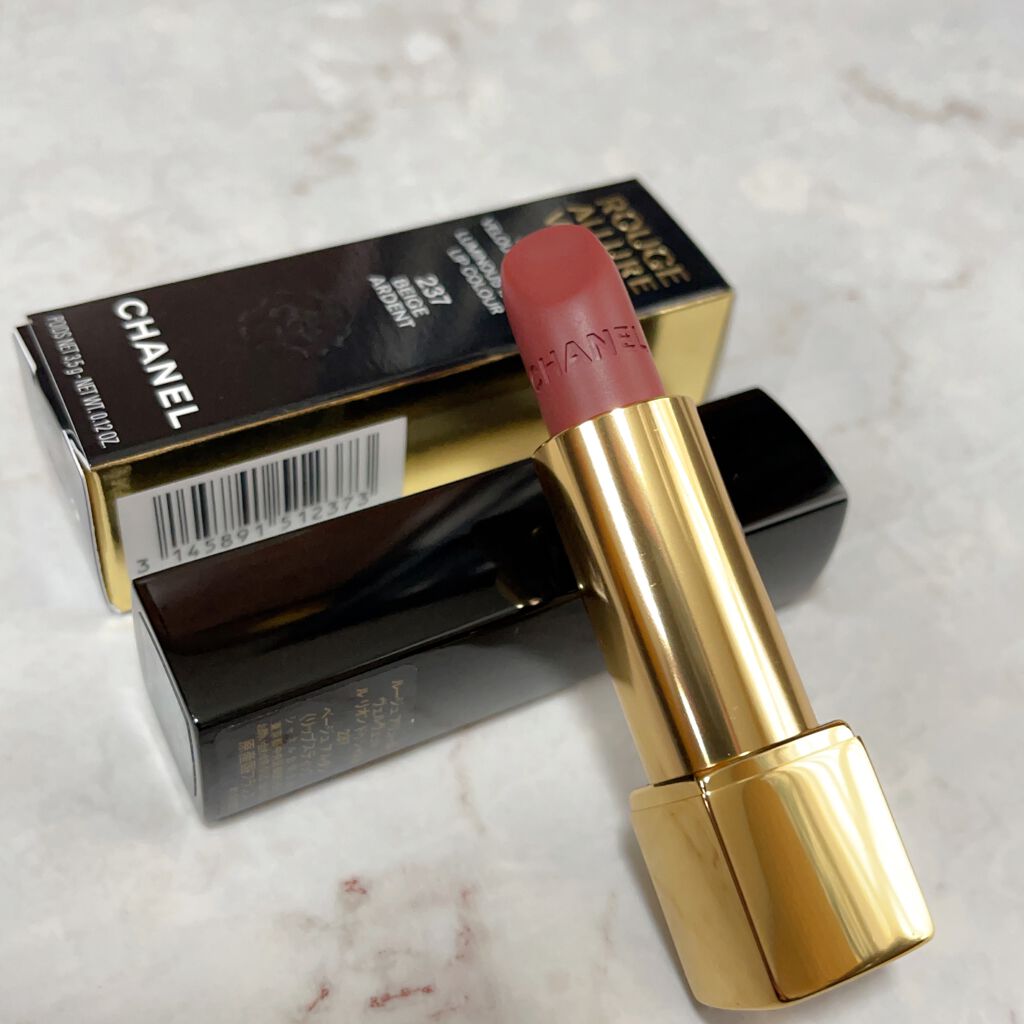 ルージュ アリュール ヴェルヴェット ル リオン ドゥ シャネル/CHANEL/口紅を使ったクチコミ(2枚目)