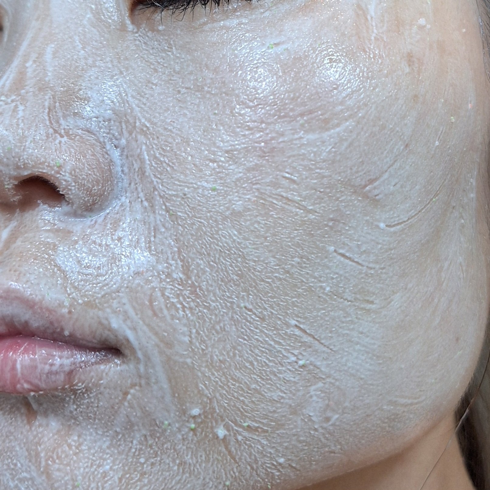 メナード ハーブマスクのクチコミ「メナードのハーブマスク

角質ケアは基本剥くのが当たり前と思ってました😂
ピーリングはだいたい.....」（3枚目）