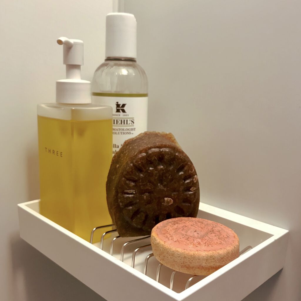 ラッシュ モービス Mのクチコミ「LUSH 洗顔石鹸 モービス

本物のおいしいパンが入っている洗顔用石鹸。

フォームみたいな.....」（2枚目）