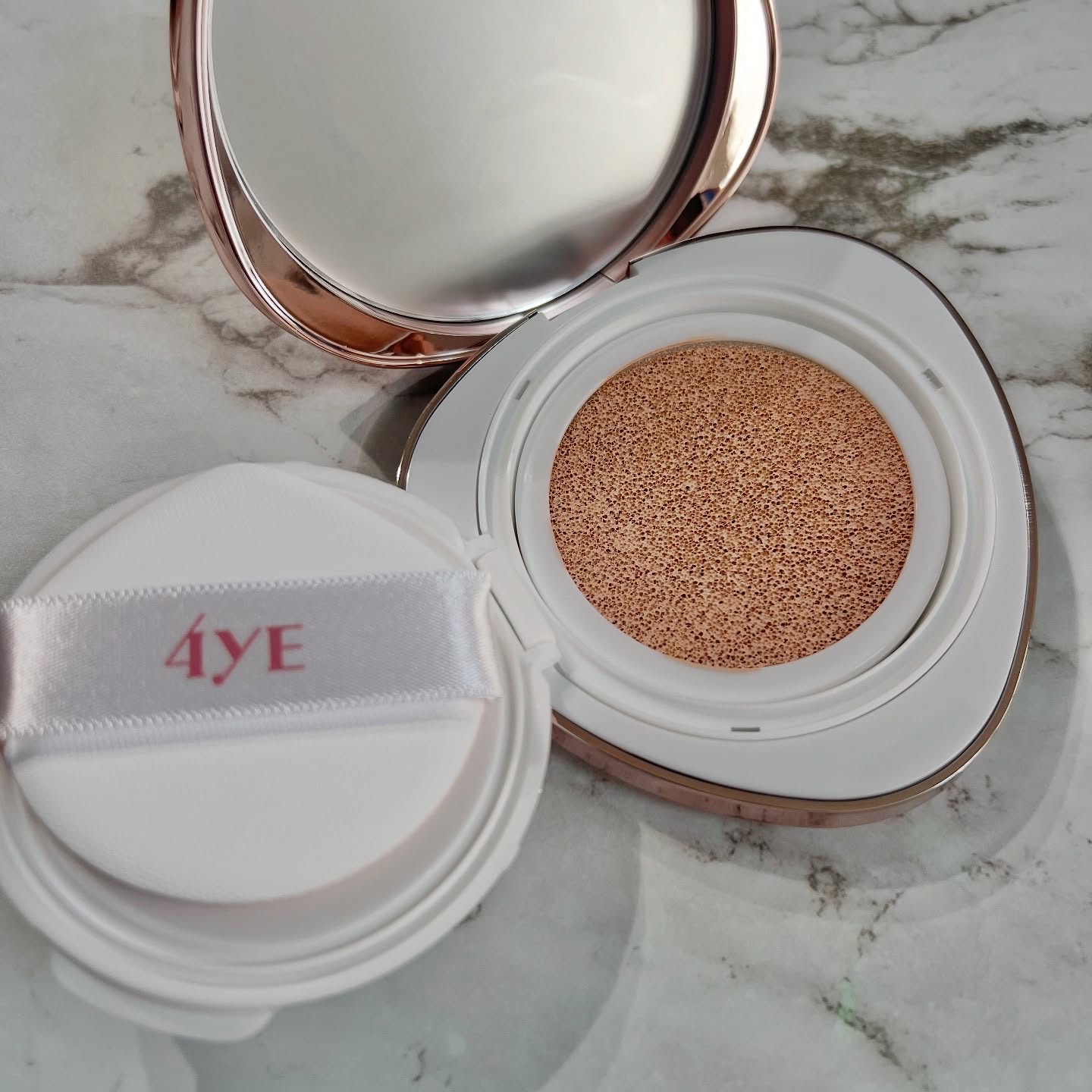 ピンクダイヤクッション/4YE/クッションファンデーションを使ったクチコミ（2枚目）