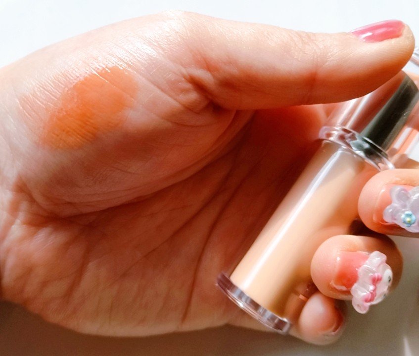 ボンディンググロウリップスティック/Laka/口紅を使ったクチコミ（2枚目）