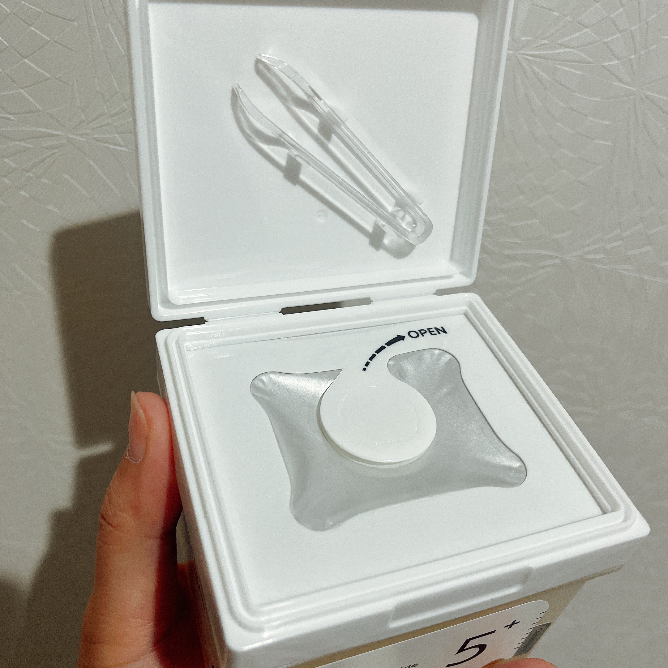 5番 白玉グルタチオンＣフィルムパッド/numbuzin/トナーパッドを使ったクチコミ（2枚目）