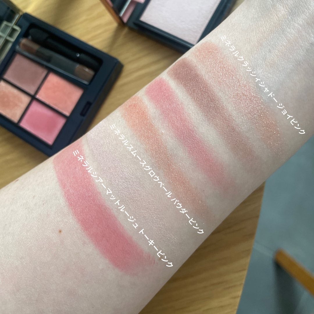 ホリデーコフレ2023〈ジョイピンク〉/エトヴォス/メイクアップキットを使ったクチコミ(3枚目)