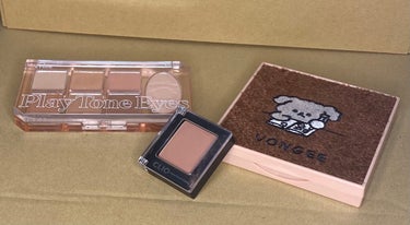 今年買って良かったコスメ品　アイシャドウ系

VONGEE VONGEE アイシャドウ

ETUDEプレイトーンアイパレットブラッシュローズ

CLIOプロ シングル シャドウ


VONGEEさんのは