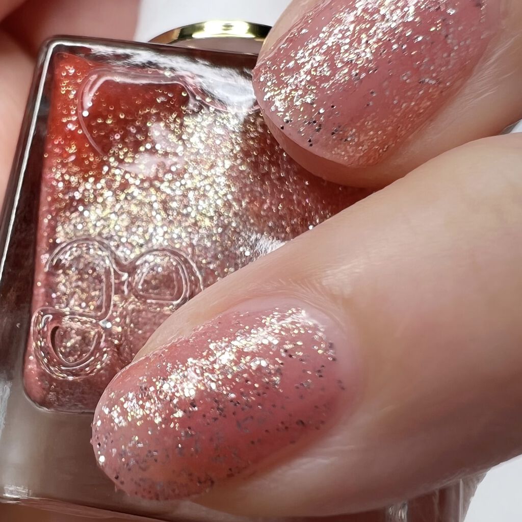 フローリックネイルラッカー BR03/エレガンス クルーズ/マニキュアを使ったクチコミ（2枚目）