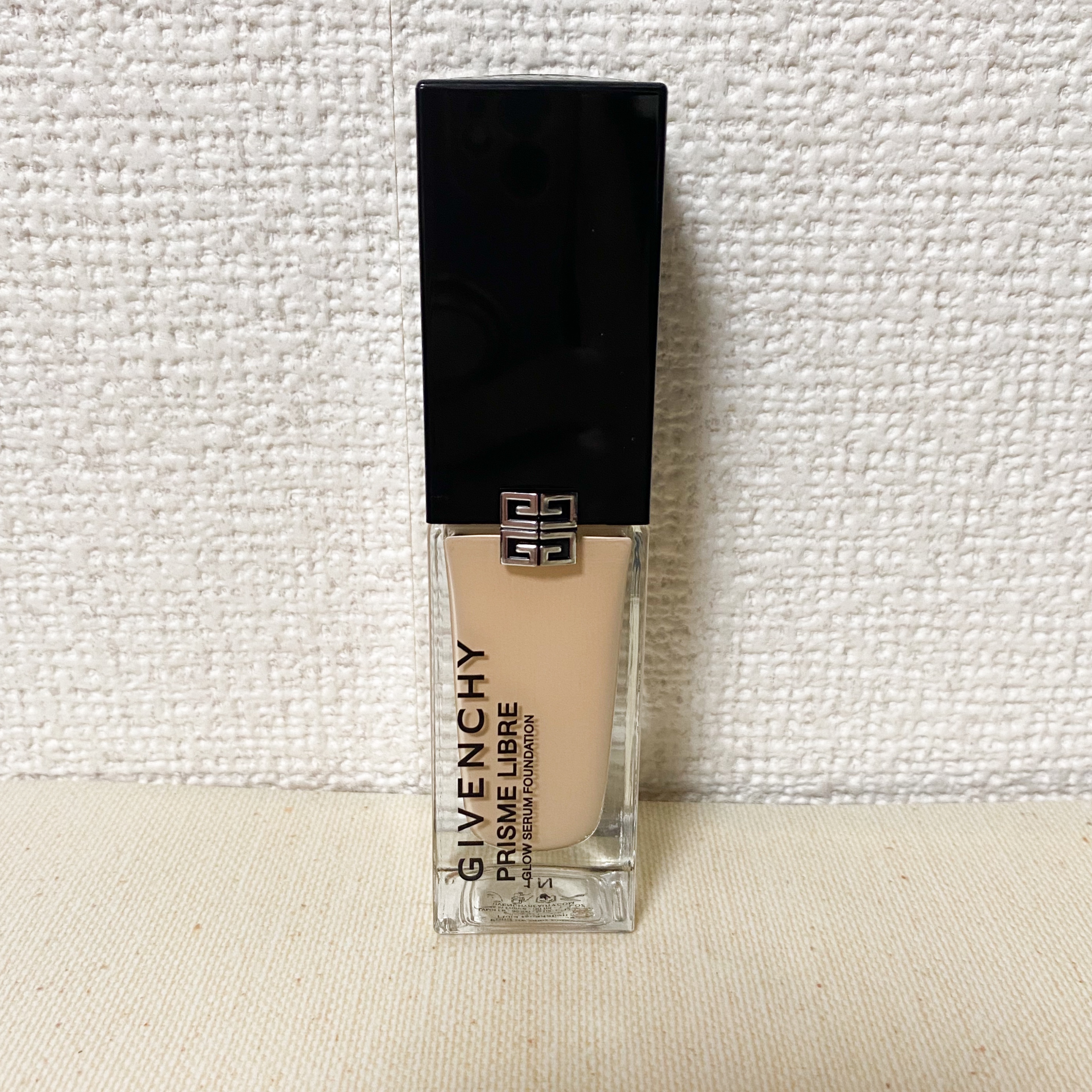 プリズム･リーブル･グロウ･セラム･ ファンデーション/GIVENCHY/リキッドファンデーションを使ったクチコミ（2枚目）