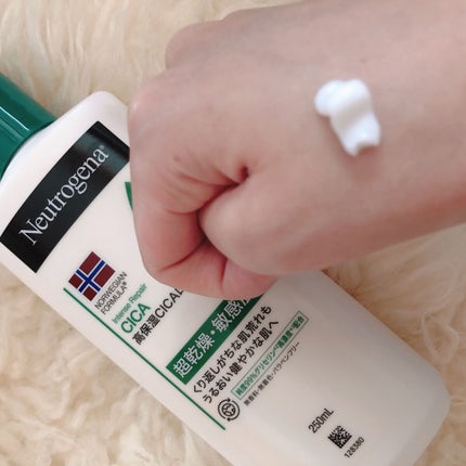 ノルウェー フォーミュラ インテンスリペア CICAボディエマルジョン/Neutrogena/ボディローションを使ったクチコミ(3枚目)