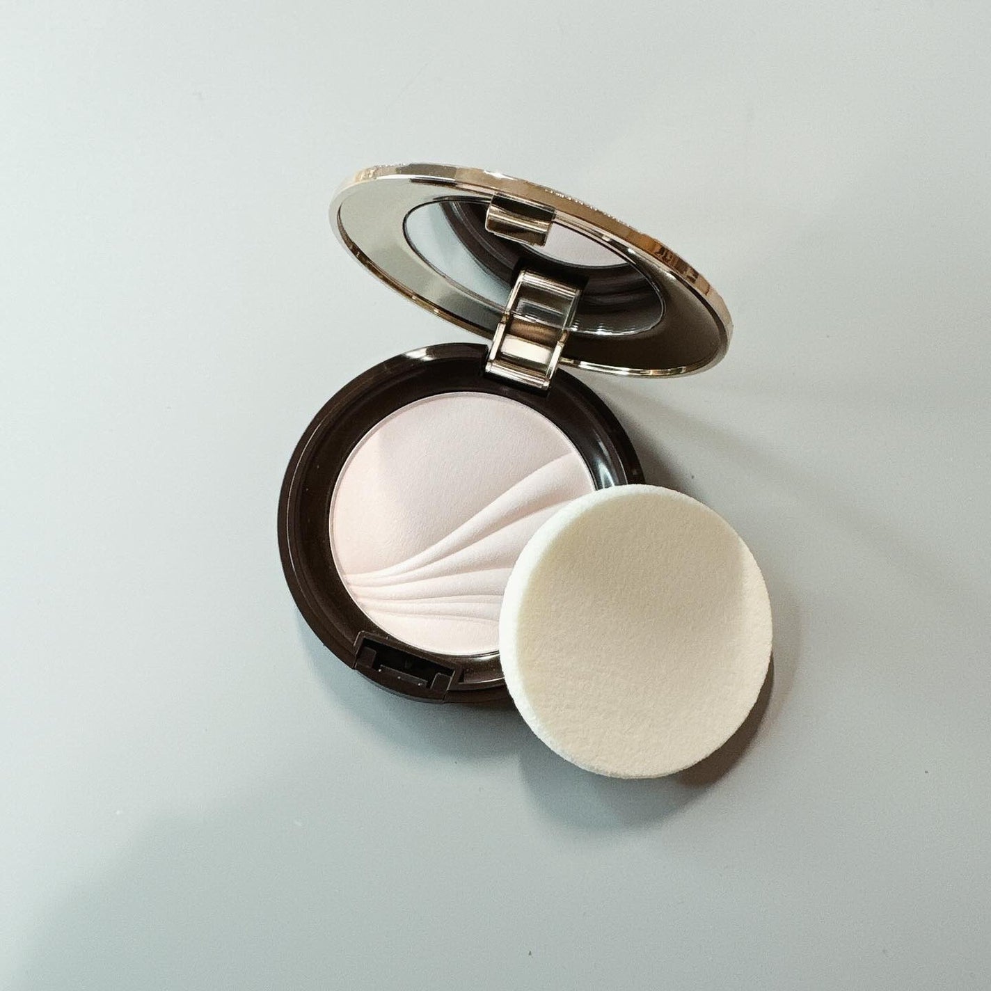 フェイスアップ プレストパウダー SPF23 / PA++/COVERMARK/プレストパウダーを使ったクチコミ(3枚目)