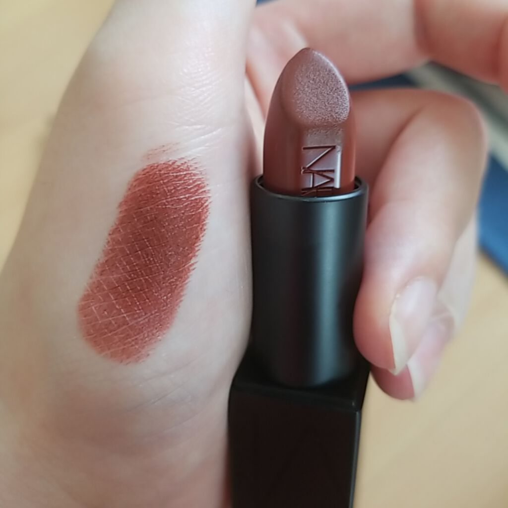 オーデイシャスリップスティック/NARS/口紅を使ったクチコミ（2枚目）