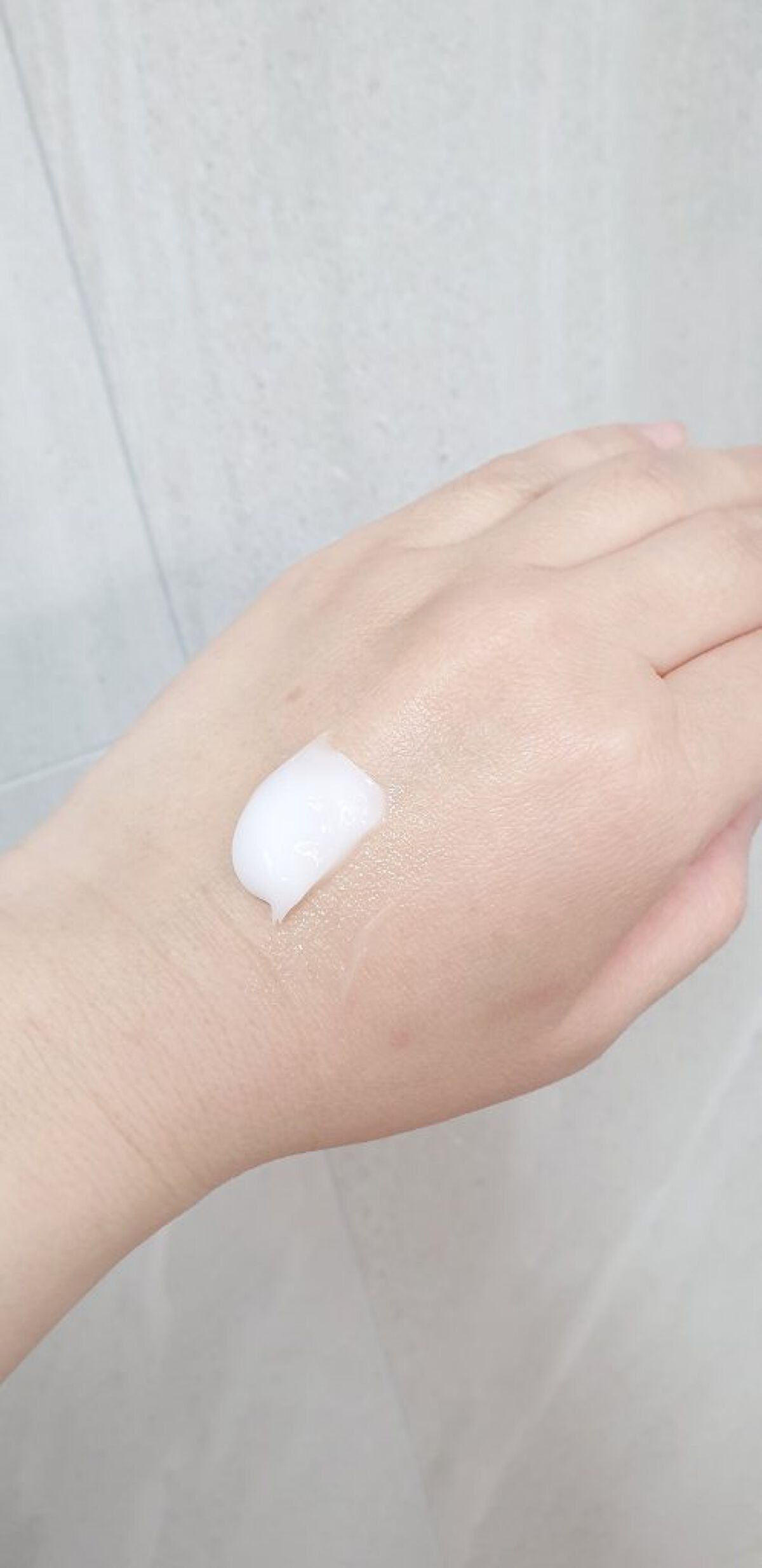 ピュアアルテミシア カーミングウォータークリーム/HANYUL(ハンユル)/フェイスクリームを使ったクチコミ(3枚目)