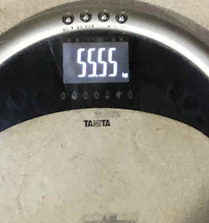 蘭 on LIPS 「ダイエット生活17日目今日は借りてたDVDを返しに行ってきまし..」(2枚目)