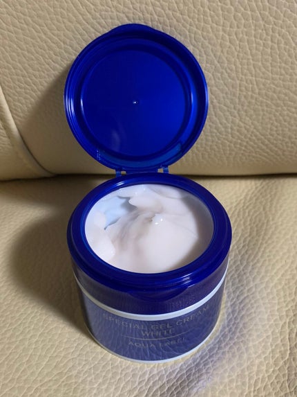 スペシャルジェルクリームA (ホワイト)(医薬部外品)/アクアレーベル/オールインワン化粧品を使ったクチコミ(4枚目)