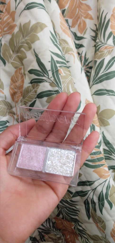 kokoha on LIPS 「ペリペラのデュオポケットアイシャドウ02です!左が繊細ラメで右..」(2枚目)