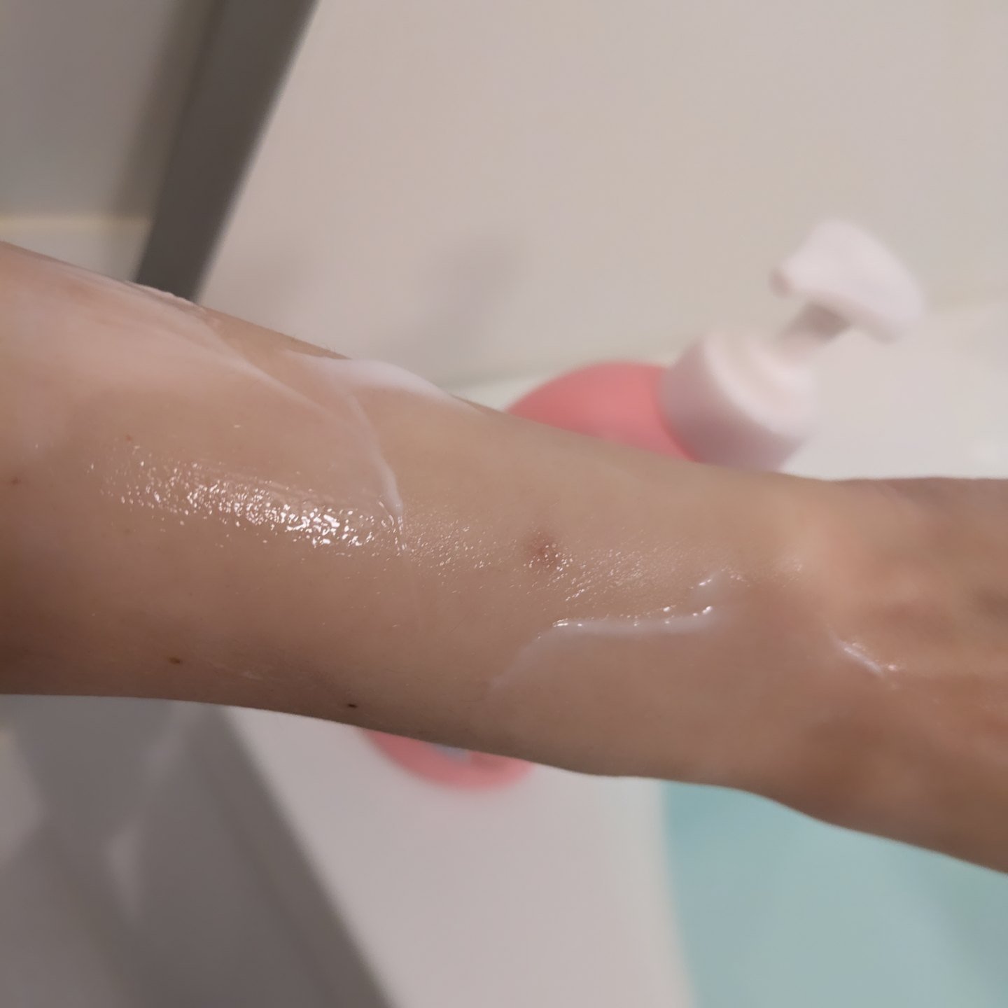 お風呂で使う うるおいミルク やさしいフローラルの香り/ビオレu/ボディミルクを使ったクチコミ（3枚目）