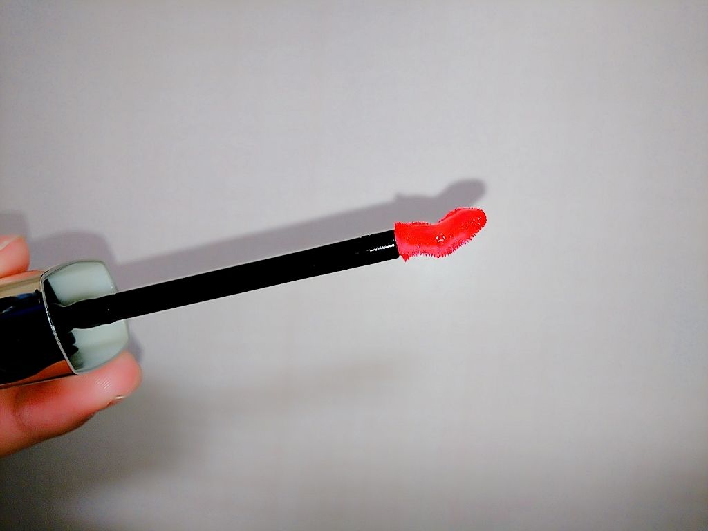 ユイルカレス/ロレアル パリ/リップグロスを使ったクチコミ(2枚目)