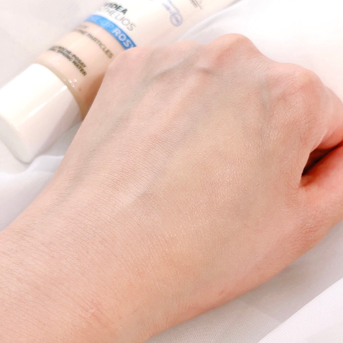 UVイデア XL プロテクショントーンアップ ローズ/ラ ロッシュ ポゼ/日焼け止めクリームを使ったクチコミ(3枚目)