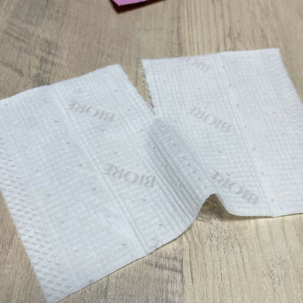 さらさらパウダーシート さわやかせっけんの香り/ビオレ/ボディシートを使ったクチコミ(4枚目)