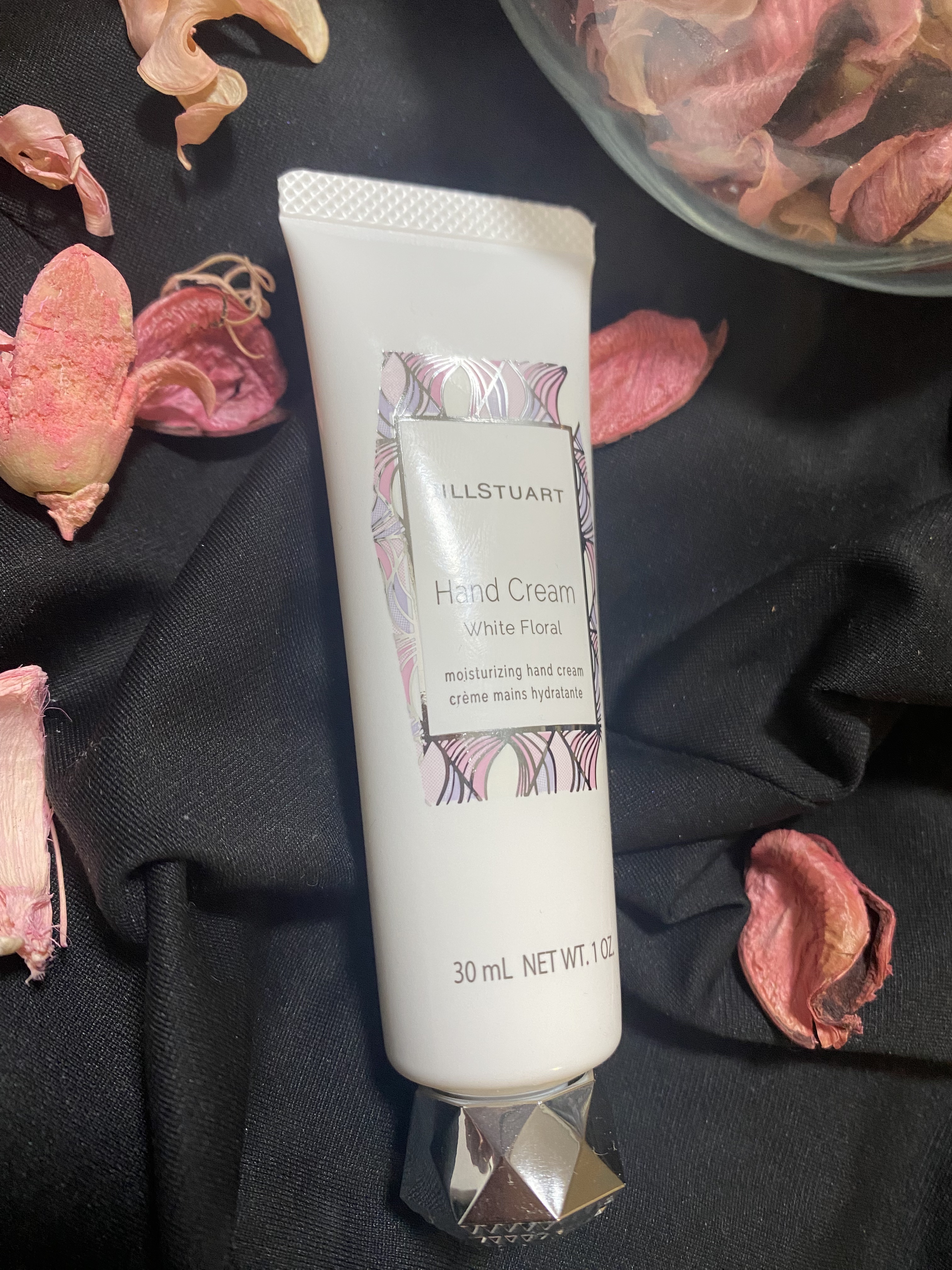 ジルスチュアート ハンドクリーム ホワイトフローラル/JILL STUART/ハンドクリームを使ったクチコミ（1枚目）