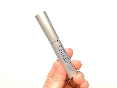 ラッシュリッチアイラッシュセラム/ロート製薬/まつげ美容液を使ったクチコミ（2枚目）