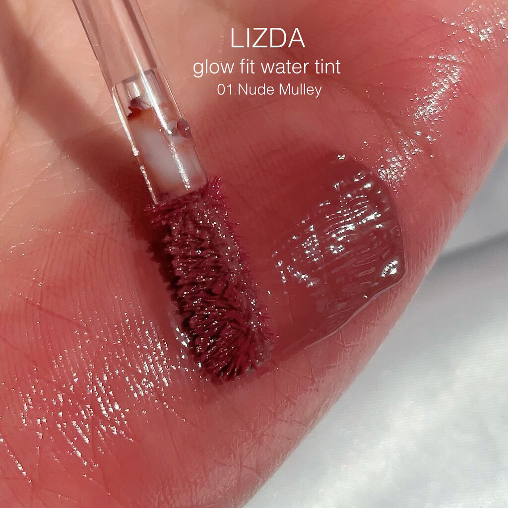 グロウフィットウォーターティント/LIZDA/リップティントを使ったクチコミ（3枚目）